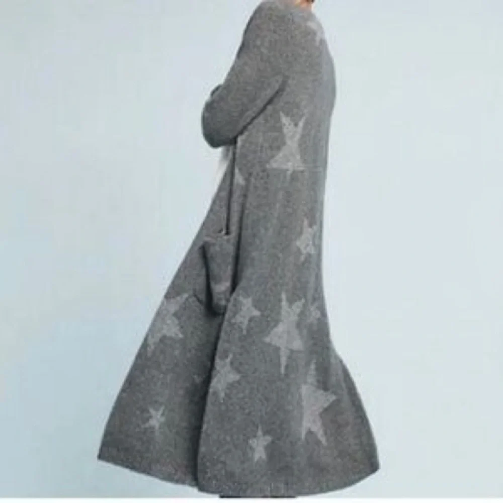 Medium Anthropologie knitted & knotted Gray Star Pattern Long Cardigan sweater